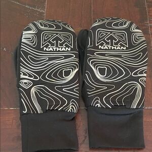 Nathan Black and White Men's Gloves Size Small